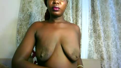 melanie_bae1 online show from June 14, 2026, 3:08 am