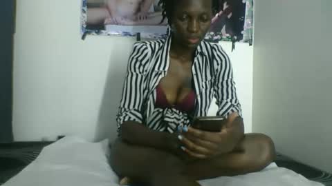 Snapshot of melanie_goddesss chatting on September 16, 2025, 6:53 pm milly online show from September 16, 2025, 6:53 pm