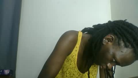 Snapshot of melanie_goddesss chatting on September 22, 2025, 11:51 pm milly online show from September 22, 2025, 11:51 pm