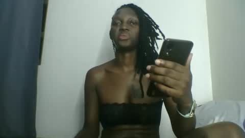 Snapshot of melanie_goddesss chatting on September 29, 2025, 6:35 pm milly online show from September 29, 2025, 6:35 pm