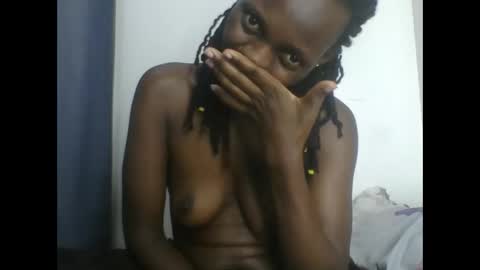 Snapshot of melanie_goddesss chatting on October 7, 2025, 1:14 am milly online show from October 7, 2025, 1:14 am