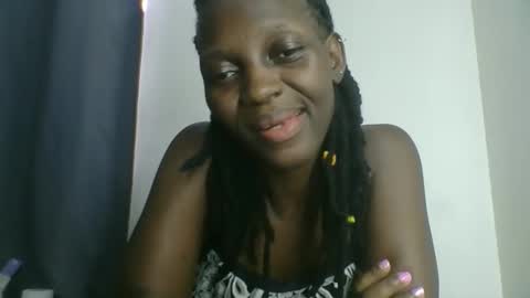 Snapshot of melanie_goddesss chatting on October 16, 2025, 7:09 am milly online show from October 16, 2025, 7:09 am
