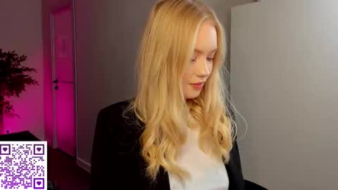 Melanie online show from September 21, 2025, 8:05 am