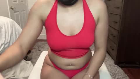 Snapshot of melaniebellxo chatting on March 8, 2025, 9:29 pm princess mel online show from March 8, 2025, 9:29 pm