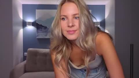 Melanie Bennett online show from October 17, 2025, 6:27 am