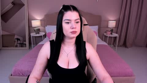 Melanie online show from January 13, 2025, 7:21 pm