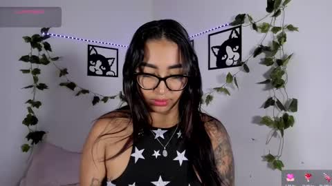 Melanie online show from September 17, 2025, 2:24 am