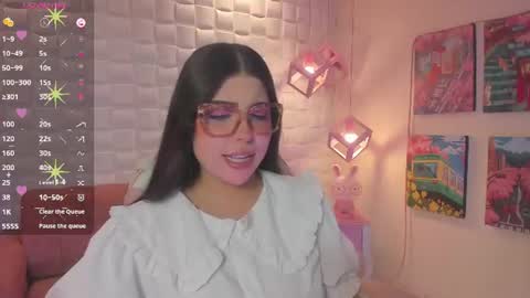 melaniegrayx online show from July 1, 2026, 2:07 pm