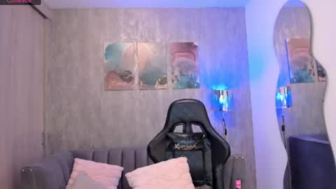 Melanie online show from June 11, 2026, 2:53 am