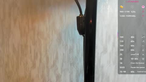        online show from December 3, 2025, 12:47 pm