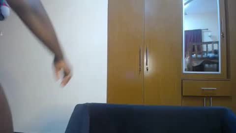 Baby online show from October 2, 2025, 7:21 pm