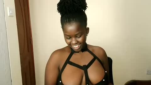 melanin_juicey8 online show from July 6, 2026, 5:04 pm