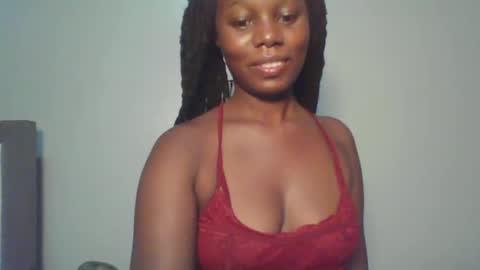 Snapshot of melanin_sassy96 chatting on February 3, 2025, 1:19 am bad lil shawry online show from February 3, 2025, 1:19 am