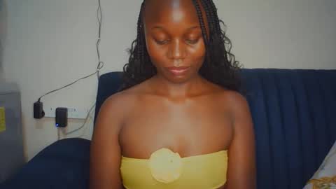 Snapshot of melanin_sassy96 chatting on November 27, 2025, 8:33 pm bad lil shawry online show from November 27, 2025, 8:33 pm