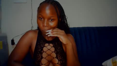 Snapshot of melanin_sassy96 chatting on December 2, 2025, 7:53 pm bad lil shawry online show from December 2, 2025, 7:53 pm