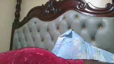 melaninblue online show from March 1, 2026, 12:40 pm