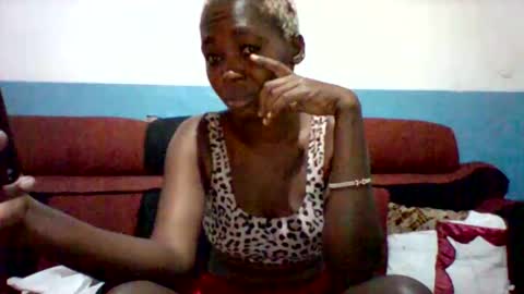 Snapshot of melaninndriping chatting on October 24, 2025, 1:18 pm melaninndriping online show from October 24, 2025, 1:18 pm
