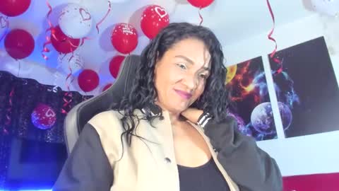 melannia_hills online show from February 18, 2025, 7:10 am