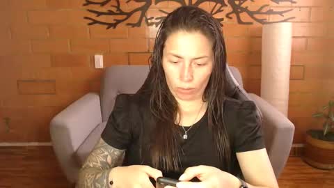 Melanny online show from November 20, 2025, 11:21 am