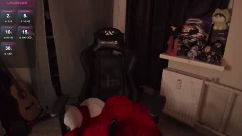 Snapshot of melante_s chatting on November 14, 2025, 7:12 pm Ash online show from November 14, 2025, 7:12 pm