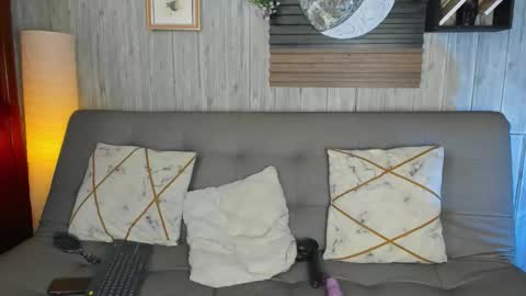 Melany online show from October 14, 2025, 2:51 pm