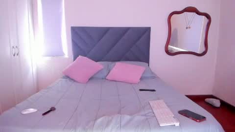 Snapshot of melany_arizaaa chatting on June 17, 2026, 10:32 pm melany_arizaaa online show from June 17, 2026, 10:32 pm