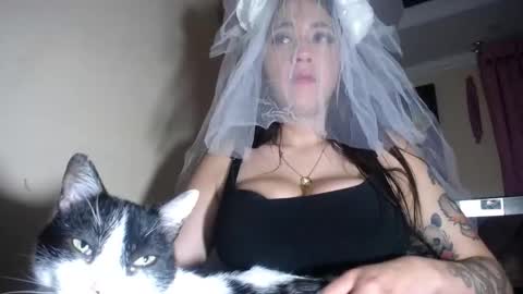 melany online show from November 26, 2025, 4:13 am