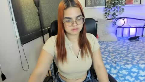 Snapshot of melanyrosee chatting on May 12, 2026, 11:29 am melanyrosee online show from May 12, 2026, 11:29 am