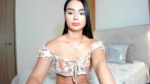 Melany online show from June 8, 2026, 2:17 pm