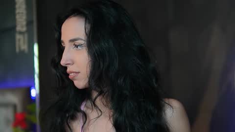  Melany  online show from October 17, 2025, 7:49 pm
