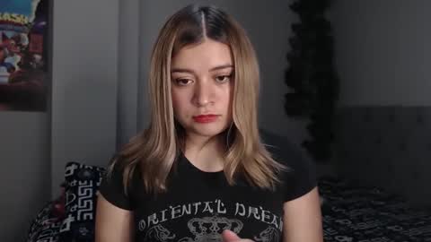 meliinna_xxx online show from January 7, 2026, 12:57 am