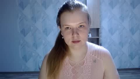 Snapshot of melina_beauty chatting on February 11, 2026, 9:31 pm Melina online show from February 11, 2026, 9:31 pm