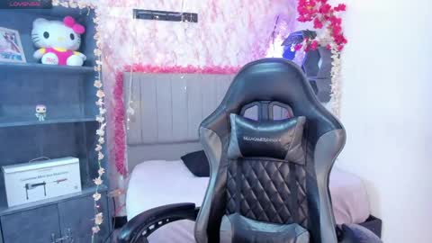 melissa___saenz online show from May 26, 2026, 12:23 pm