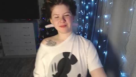 Melissa  Ray online show from December 30, 2024, 10:34 pm