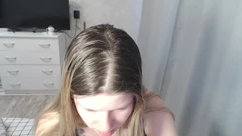 Melissa  Ray online show from February 28, 2025, 2:53 am