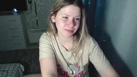 Melissa  Ray online show from March 9, 2025, 9:03 pm