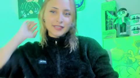 melissa_noir online show from May 6, 2026, 6:13 pm