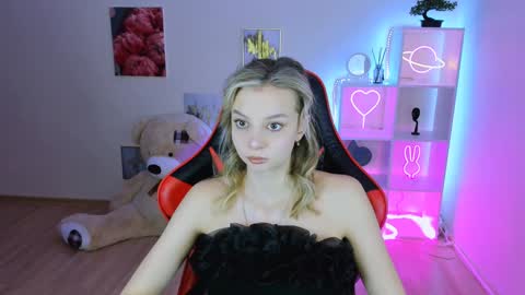 Snapshot of melissa_richardson chatting on February 5, 2025, 4:25 pm Melissa online show from February 5, 2025, 4:25 pm