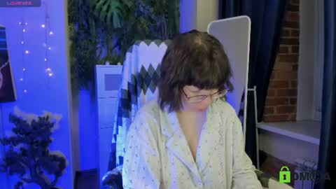 Snapshot of melissa_wells chatting on June 25, 2026, 9:19 pm Melissa online show from June 25, 2026, 9:19 pm