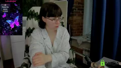 Snapshot of melissa_wells chatting on July 2, 2026, 3:23 am Melissa online show from July 2, 2026, 3:23 am