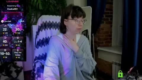Snapshot of melissa_wells chatting on July 4, 2026, 9:10 pm Melissa online show from July 4, 2026, 9:10 pm
