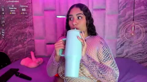 Snapshot of melissabloomm chatting on November 11, 2025, 11:43 am melissabloomm online show from November 11, 2025, 11:43 am