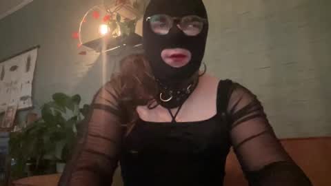 Snapshot of melissabwild chatting on December 2, 2024, 8:41 am Melissa B Wild online show from December 2, 2024, 8:41 am