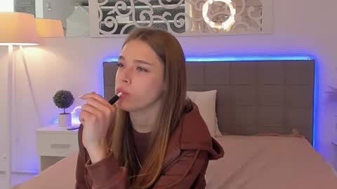 MelissaCrayzy online show from April 4, 2026, 7:17 am