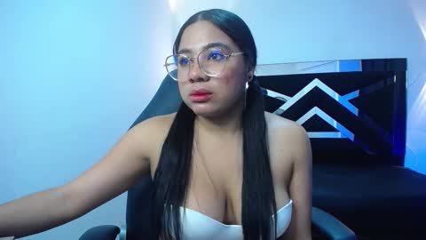 Melissa online show from October 12, 2025, 12:48 pm