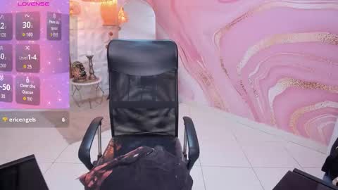 MELISSA online show from November 8, 2025, 10:52 pm