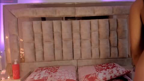 melissalove3 online show from December 2, 2025, 3:56 am