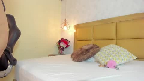    online show from April 11, 2026, 7:51 pm