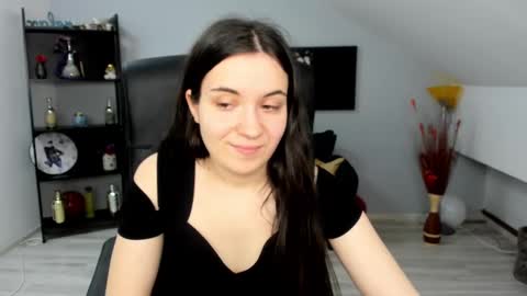 melissawiliam online show from March 5, 2025, 12:22 pm