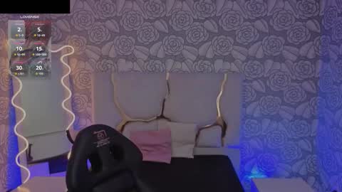 Snapshot of mellani_tay chatting on September 15, 2025, 3:17 am Mellani  online show from September 15, 2025, 3:17 am